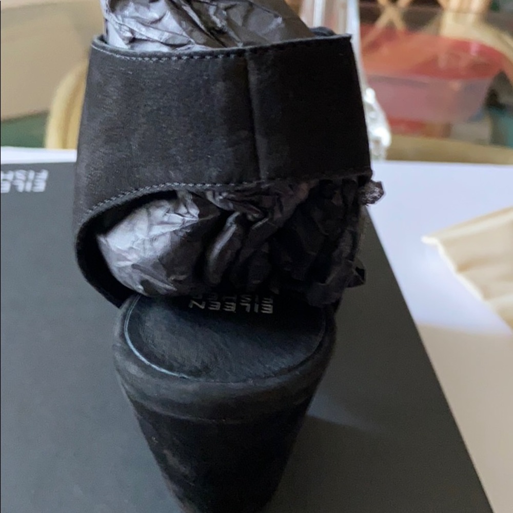 Eileen Fisher shoes - Picture 8 of 12